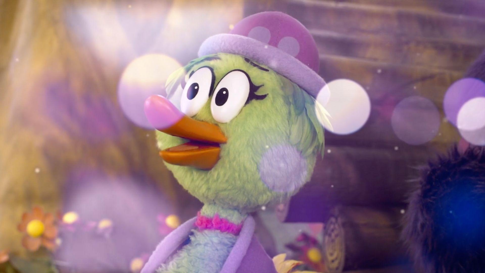 The pals and Trolley save a snow snurdle from melting./Panda invites his pals to a party.