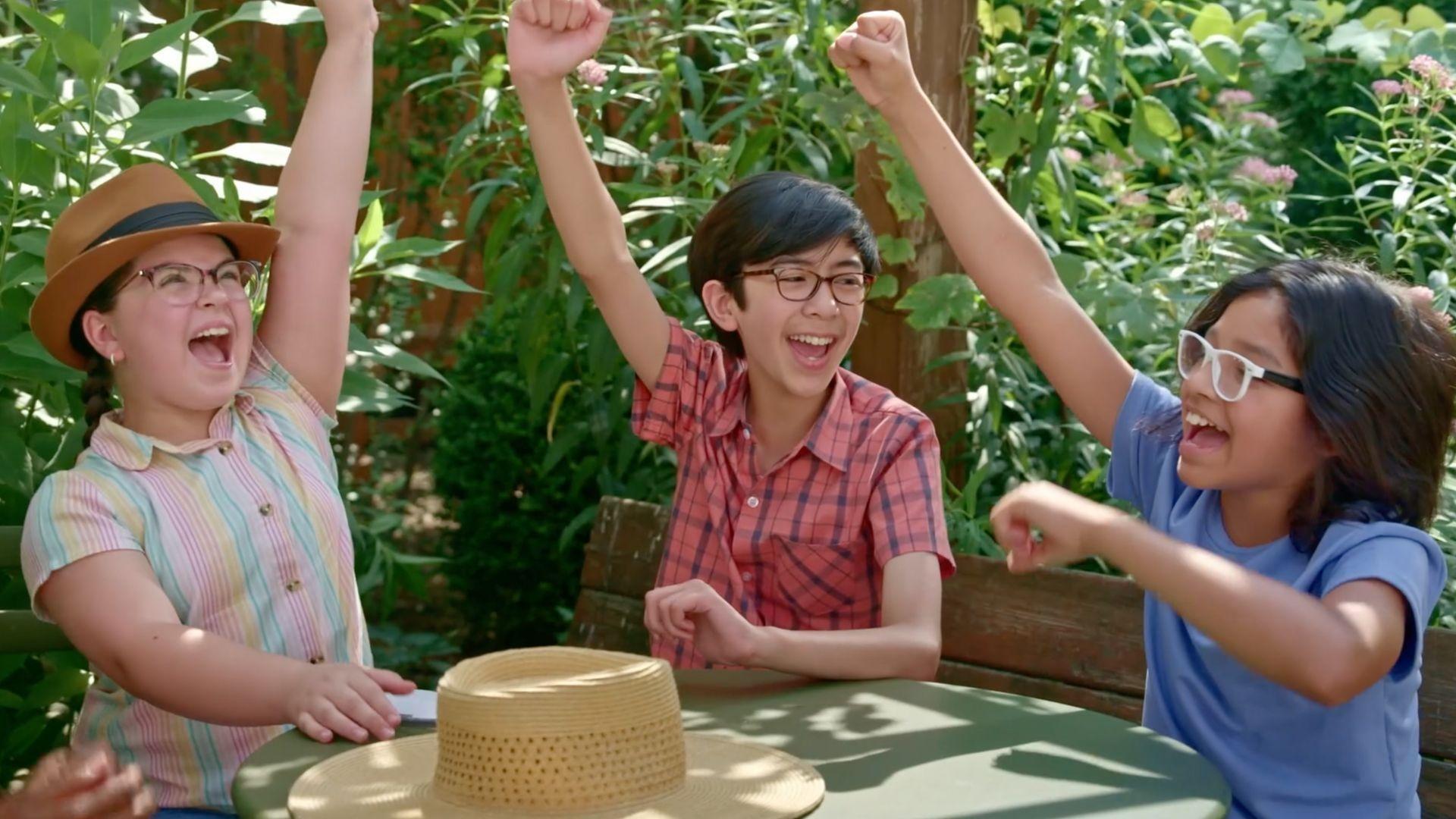 Tony and Tyler use tiny time travel to help their friend Noelle.