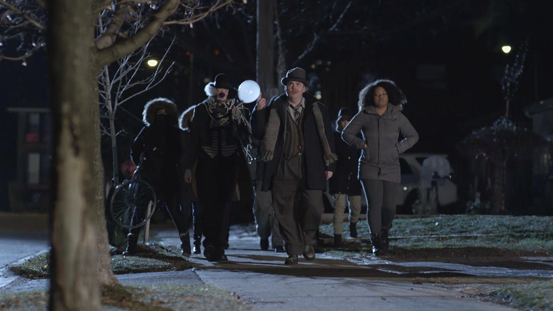 The agents go to Negative Town. / Oona must pass her lab director's test.